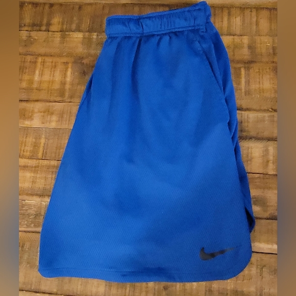 💵3/$20 Men NIKE DRI-FIT BASKETBALL SHORTS Size XL - Picture 2 of 9
